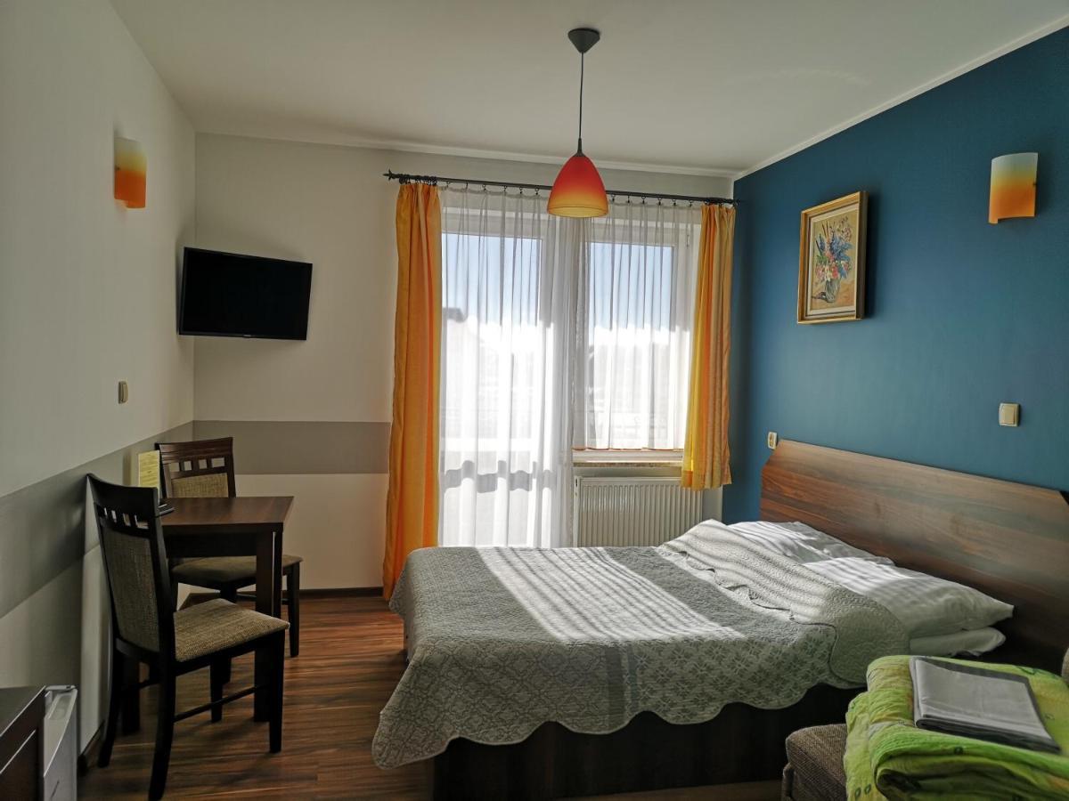 Roza Wiatrow Wladyslawowo Apartment Luaran gambar